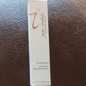 Jane Iredale PureGloss Lip Gloss Color Is Soft Peach